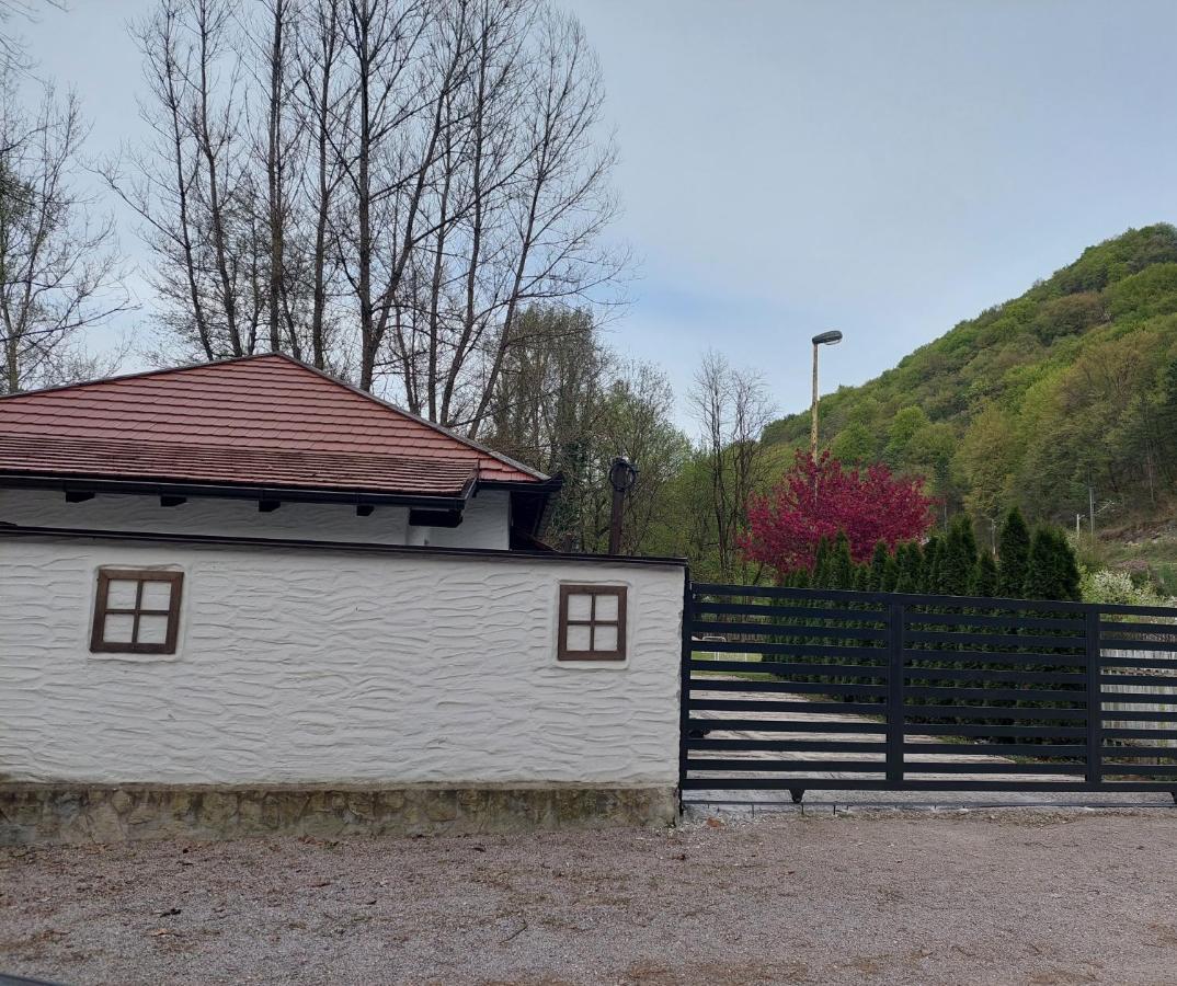 Atrium Holiday Home Bihac Exterior photo